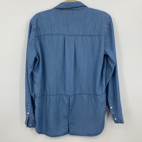 Athleta Bootjack Chambray Split Back Button-down M - Picture 2 of 10